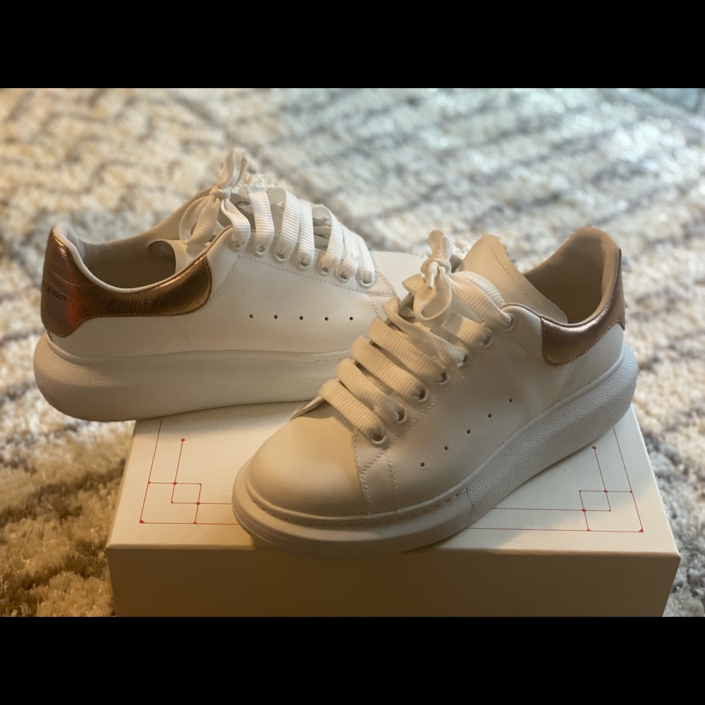 ALEXANDER MCQUEEN SNEAKERS! ROSE GOLD.SIZE 39!